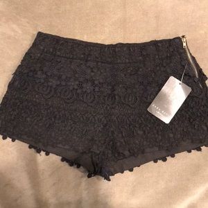NWT Zara lace shorts
